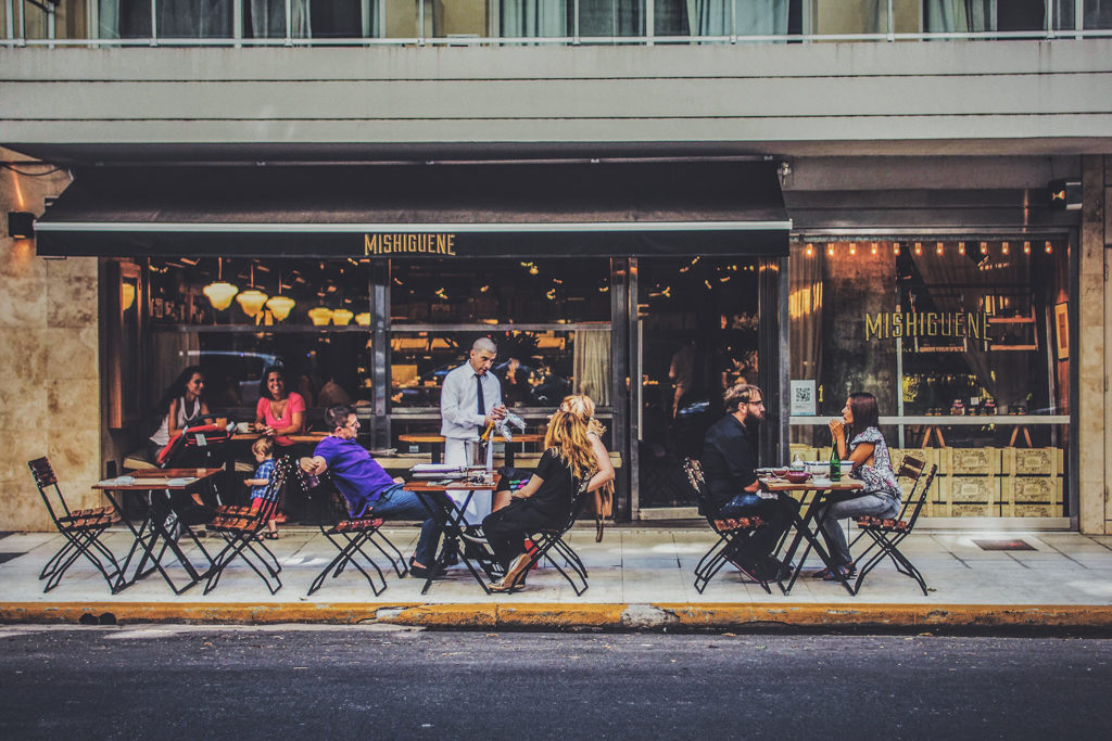 The Dos and Don'ts of Bringing Wine to a Restaurant