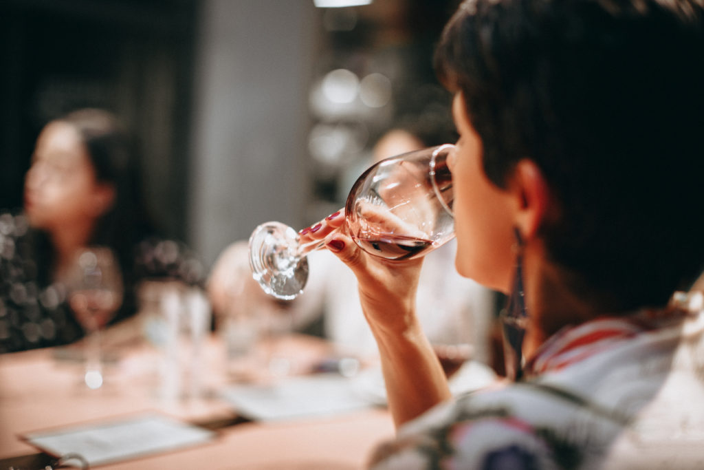 3 Steps to Taste Wine Like a Pro